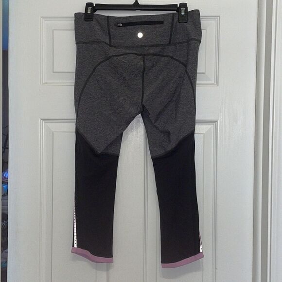 Lululemon Pace Pusher Crop Heathered Black / Black / Raspberry Glo Light - Picture 1 of 12